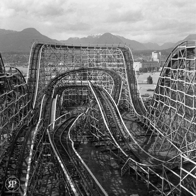 Roller coaster, Playland