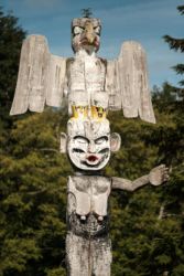 Totem, Original 'Namgis Burial Grounds, Alert Bay